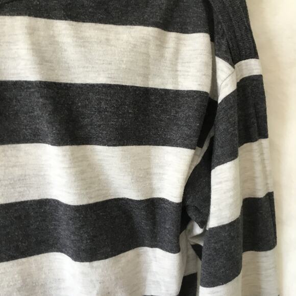 Forever 21 Gray and White Striped Long Sleeve Top - Picture 9 of 15